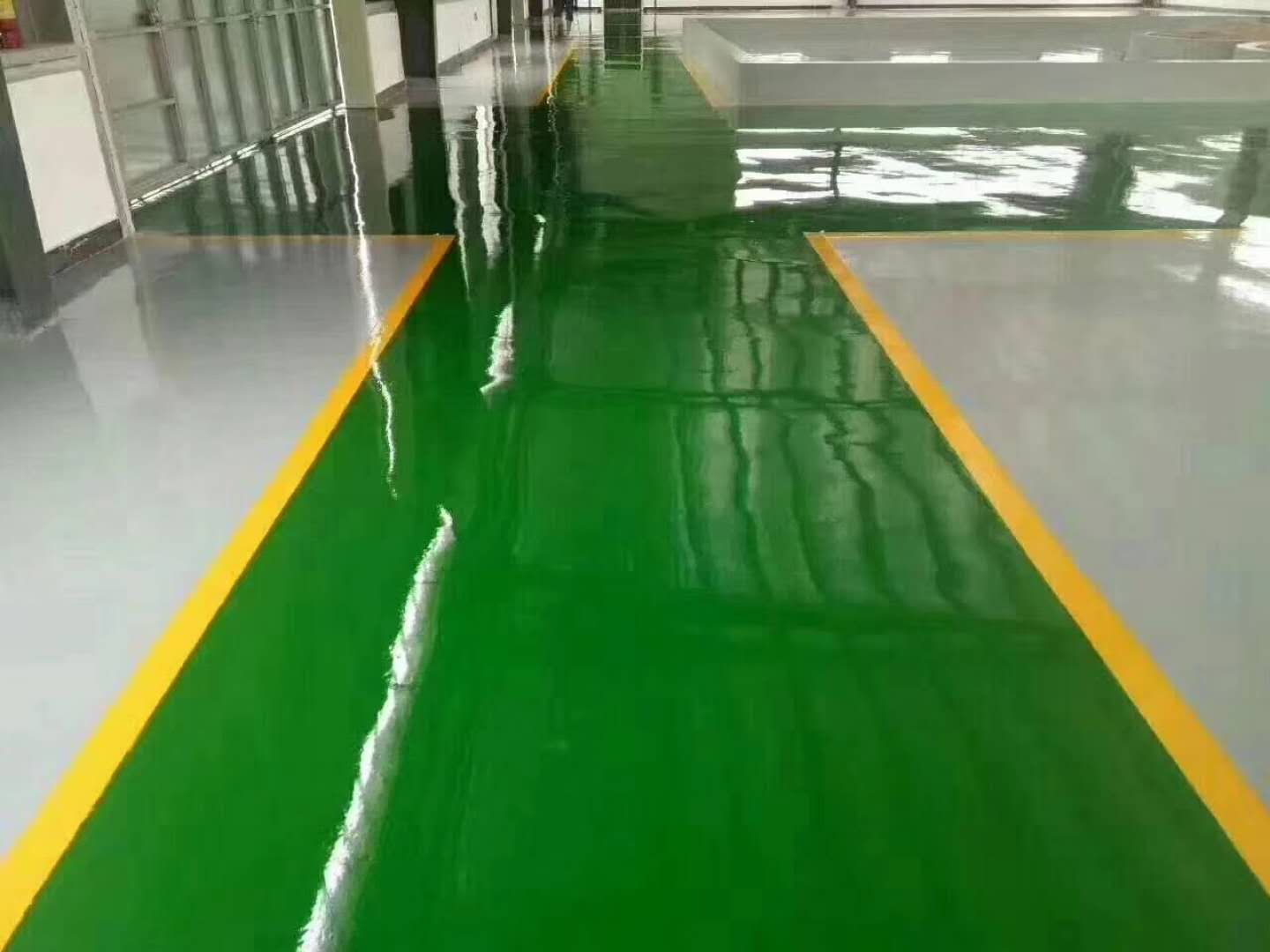 阴雨天如何施工环氧地坪漆地面市场价